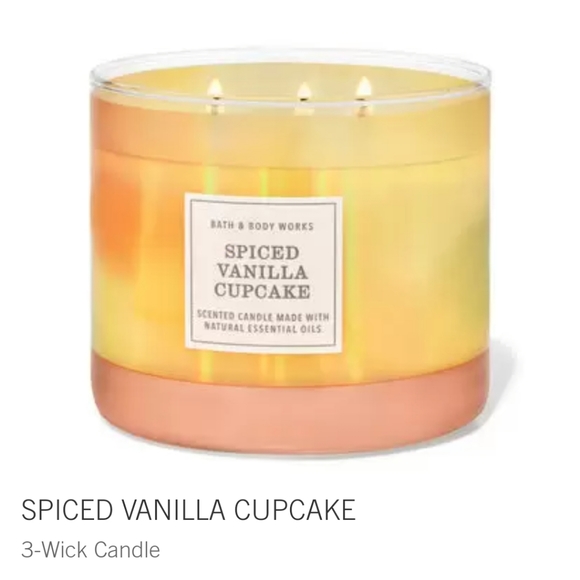🕯NWT‼️ BBW "Spiced Vanilla Cupcake" 3-wick Candle